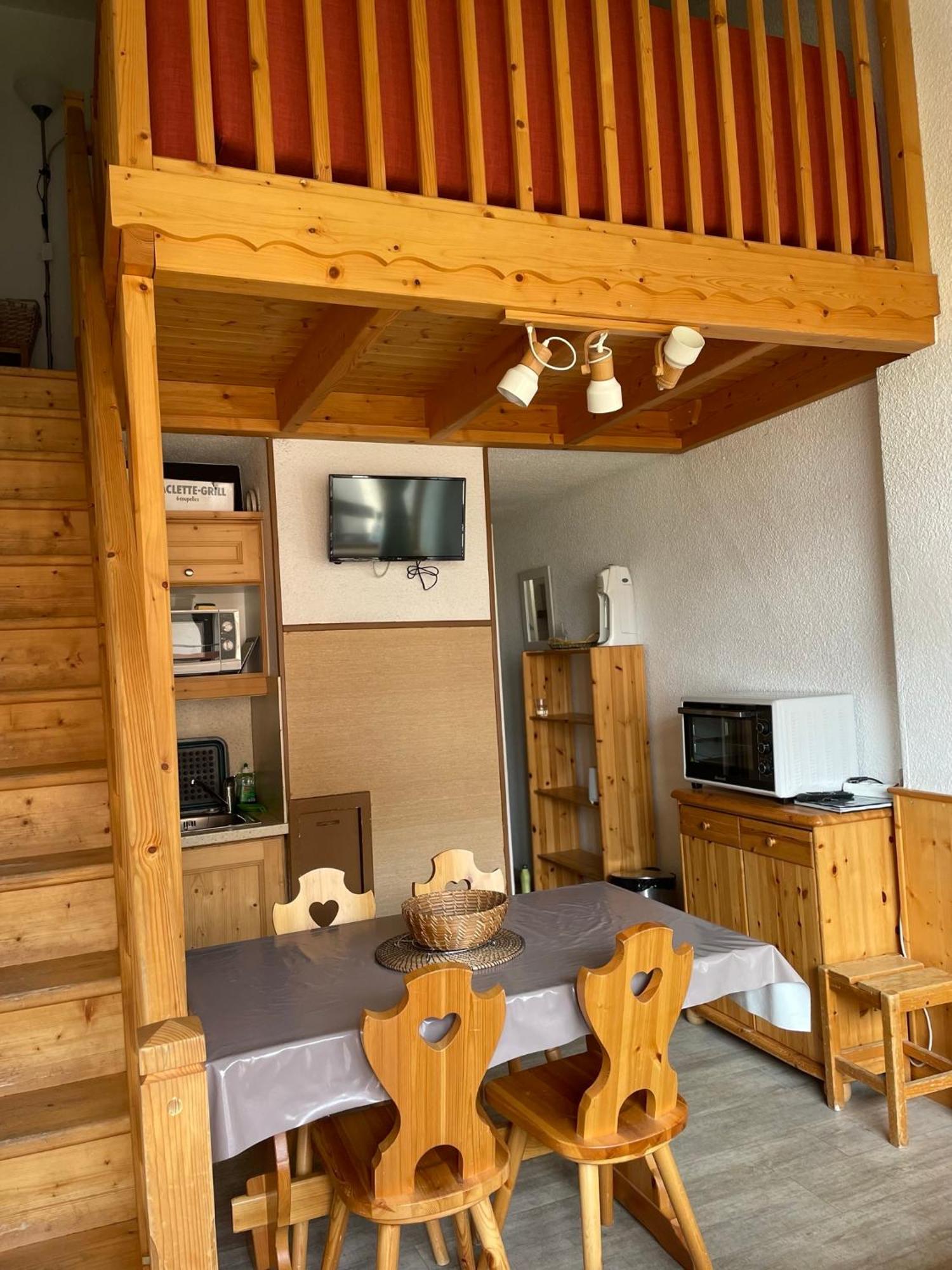 Appartement Pour 6 Personnes Au Pied Des Pistes Au Calme Aux Menuires Les Asters Saint-Martin-de-Belleville Ngoại thất bức ảnh